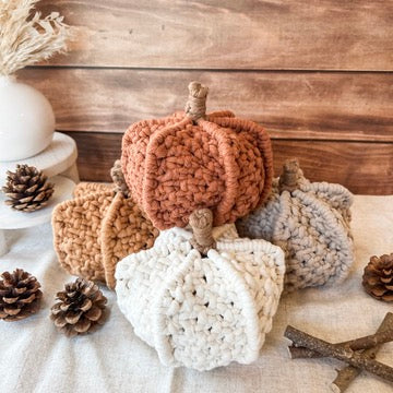 macrame pumpkin