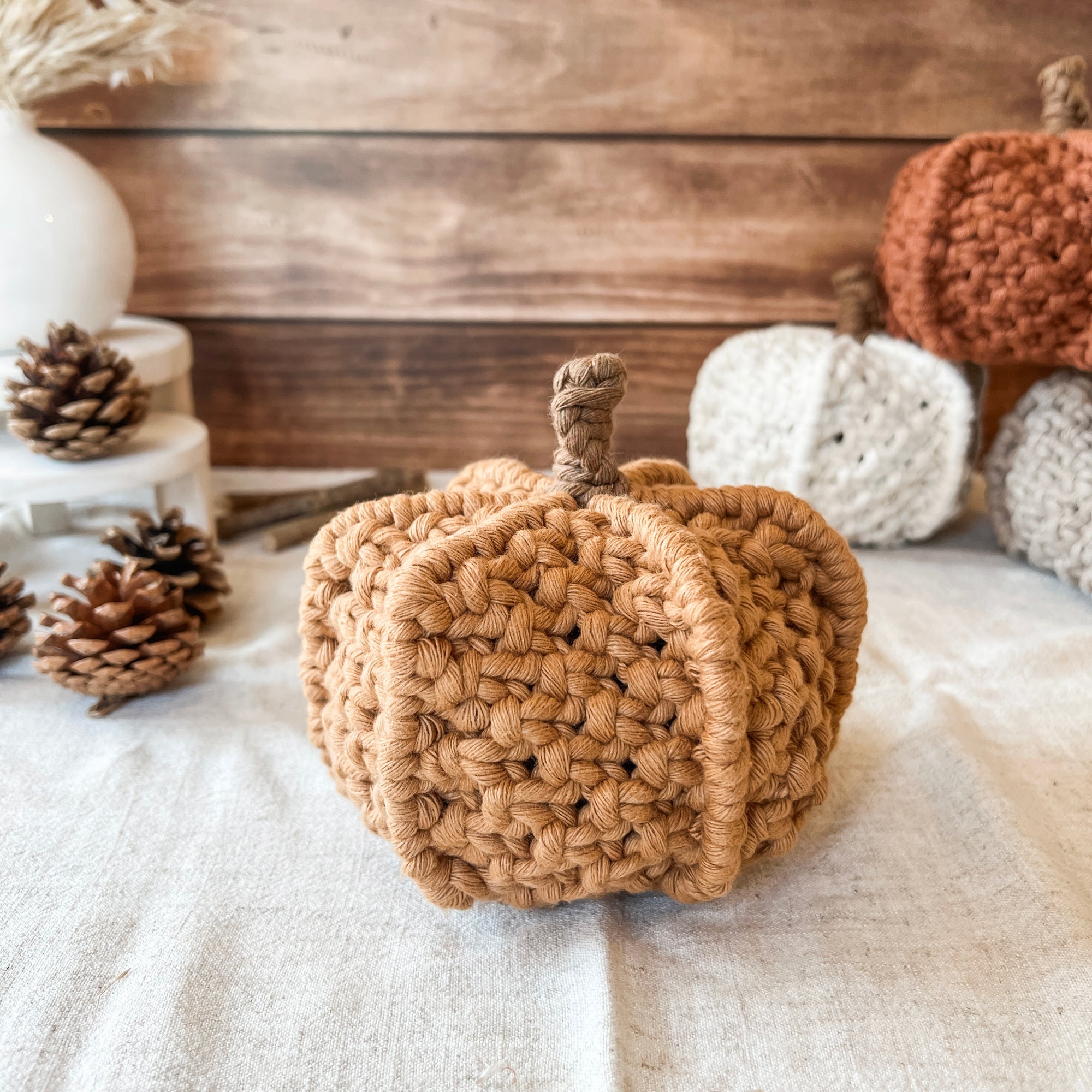 macrame pumpkin